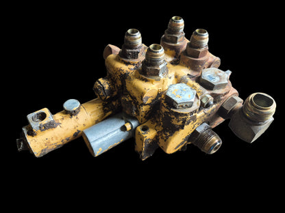 Loader Control Hydraulic Valve 2 Spool F0NNF893AA New Holland/Ford 555B Backhoe