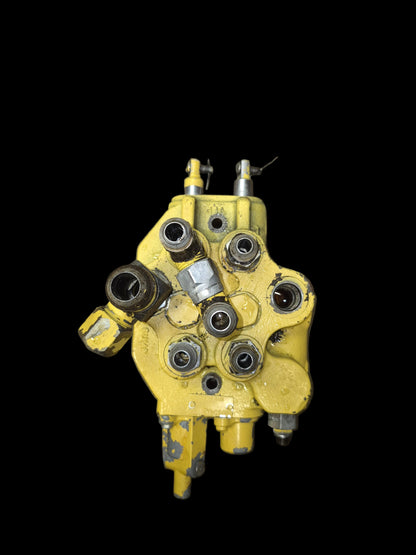 Hydraulic Control Valve 9805399 New Holland L553 L554 L555