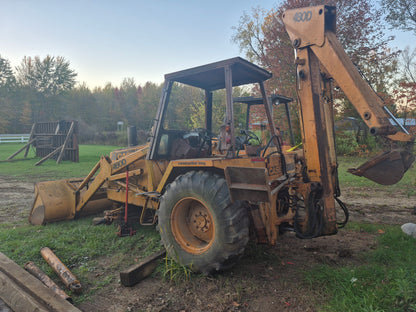 CASE 480D Backhoe Loader - Dismantled For Parts