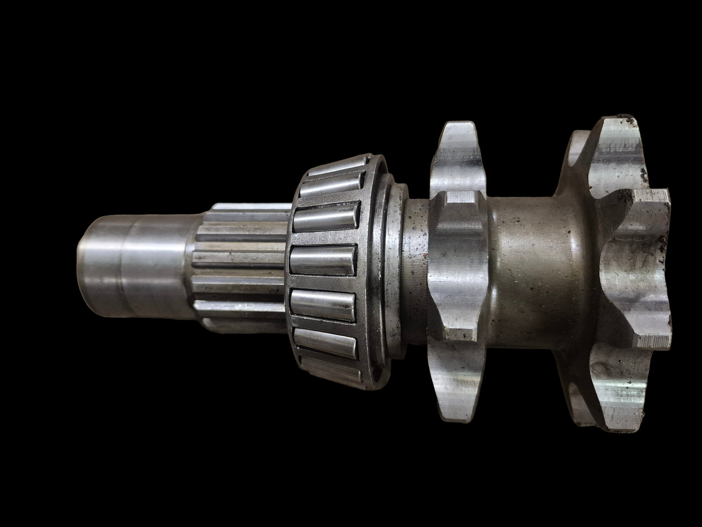 Gearcase Sprocket Shaft 6558278 Bobcat 843 843B