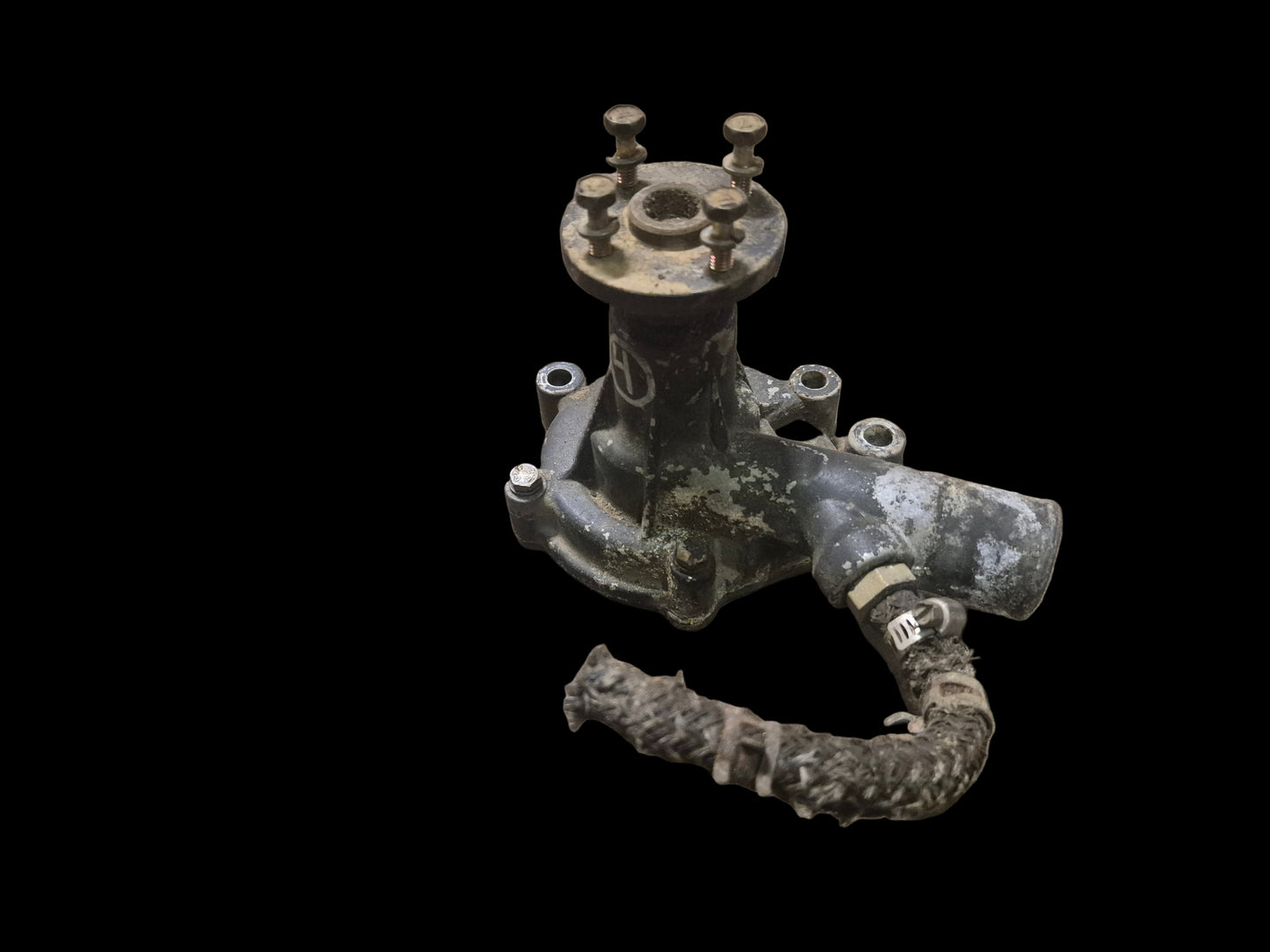 Water Pump 1962912C1 Mitsubishi K3M CASE 1140 265 275