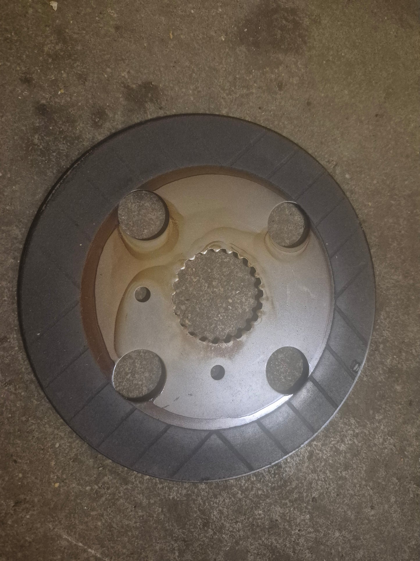 LH Brake Disc 1992636C1 CASE 1130 1140