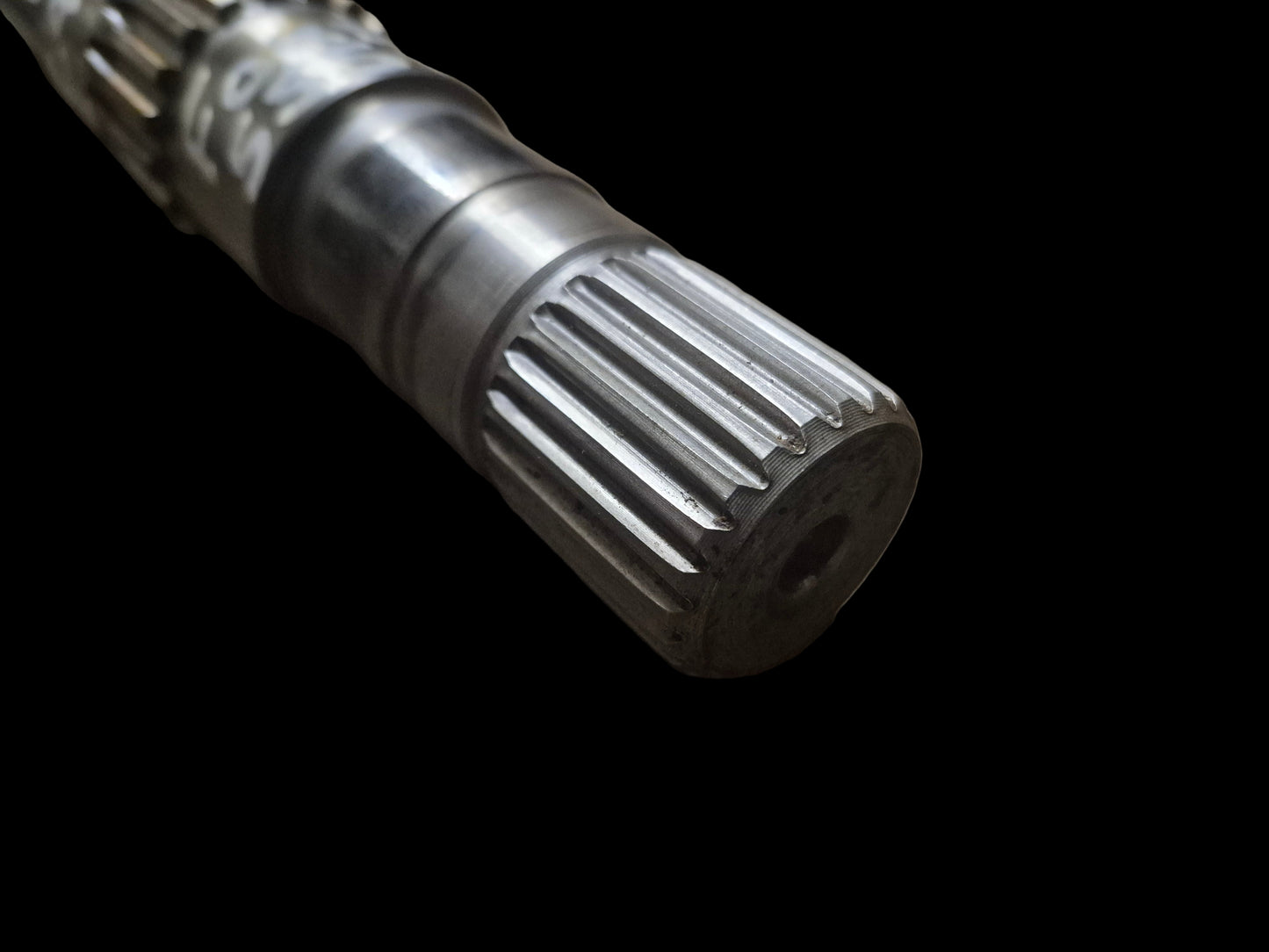 Transmission Shaft C9NN7061B Ford 532 535 550 555 555A 555B 655 655A 3550 4500