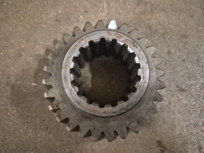 4th Gear Main Shaft 28T E4NN7110AA Ford/New Holland 532 535 550 555 555A 555B 655 655A 3550 4500