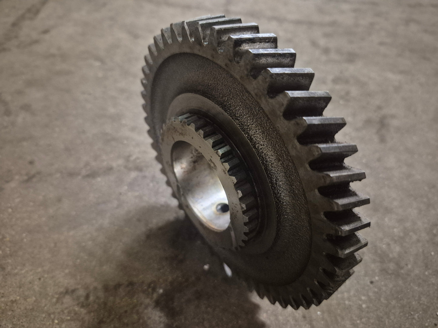 4th Gear Countershaft 47T C5NN7113U Ford/New Holland 532 535 550 555 555A 555B 655 655A 3550 4500