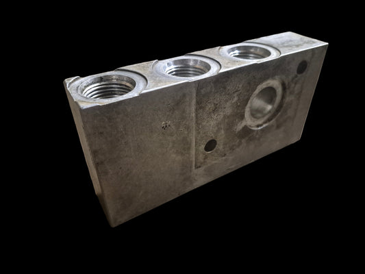 Check Valve Manifold 104702A4 CASE 1835C 1840 1845C