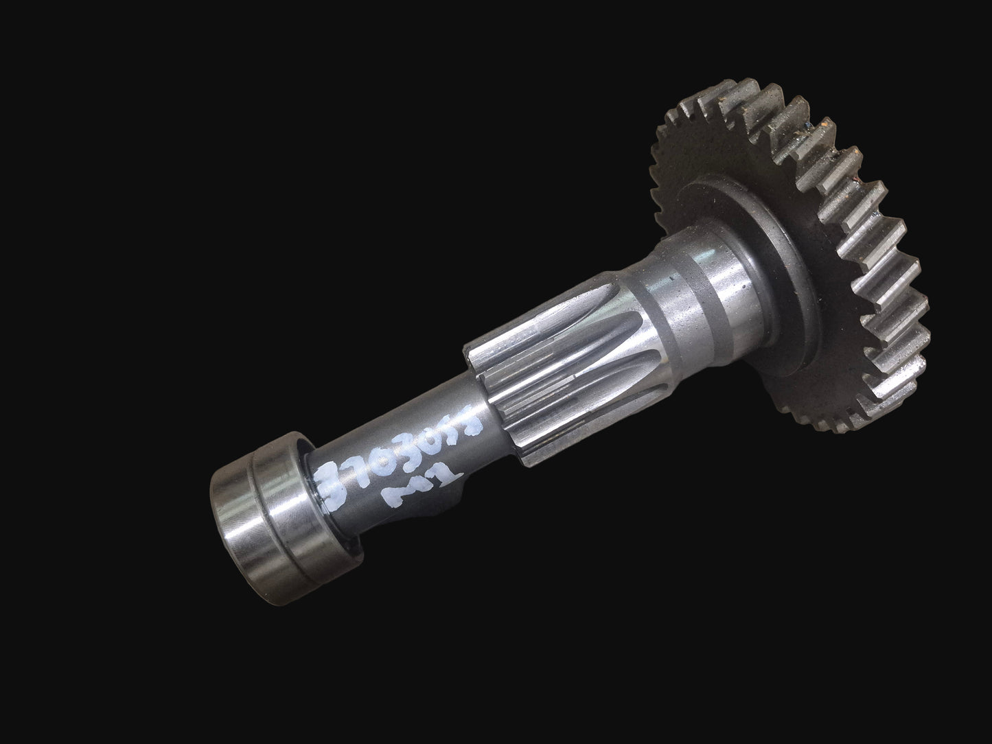 Shaft 3703055M1 Massey Ferguson 1240