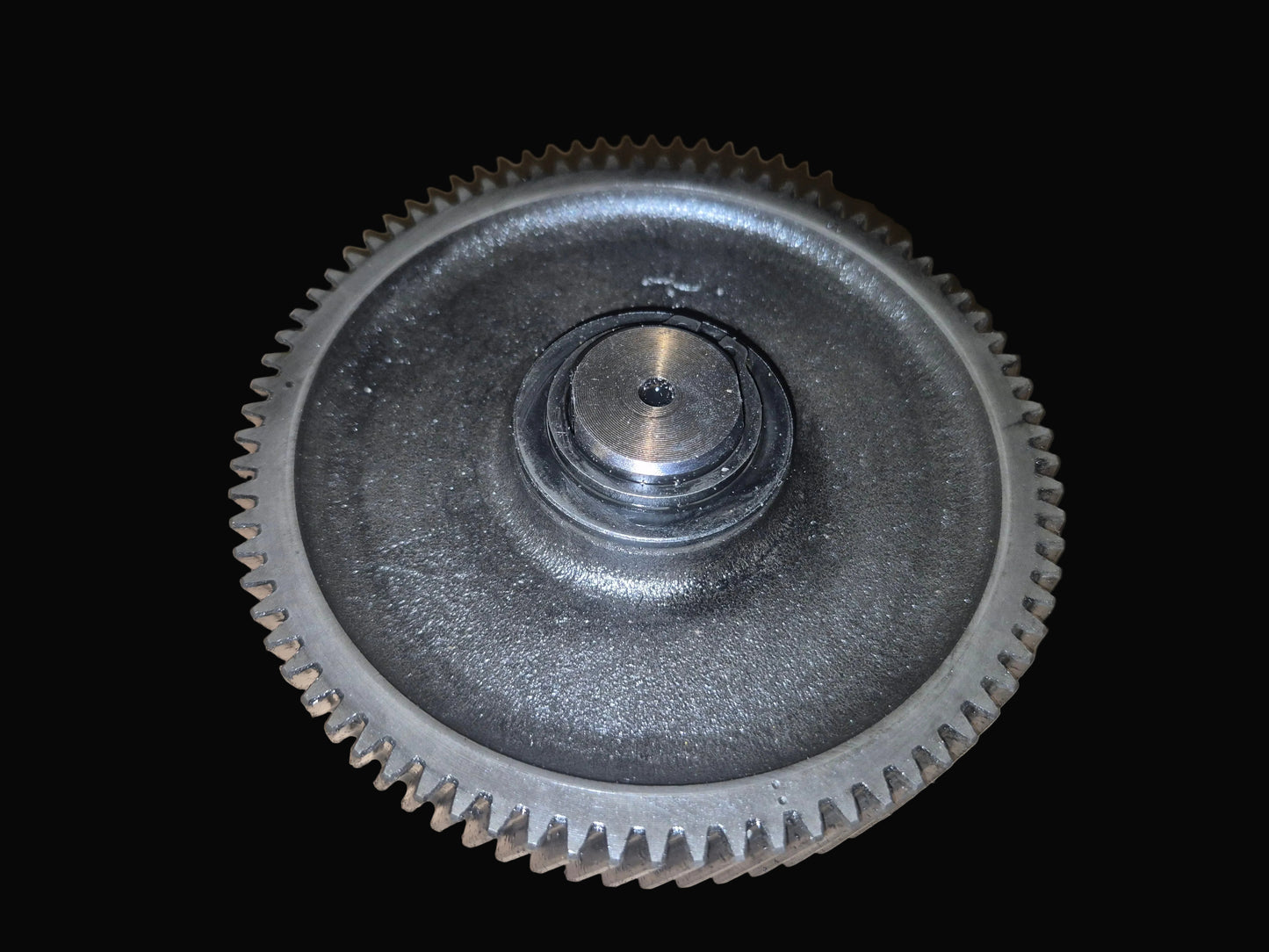 Idler Gear & Shaft 15521-24010 15221-24250 Kubota V1902 Engine