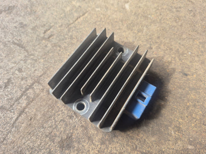 Voltage Regulator AM108848 M97348 John Deere 265 Tractor