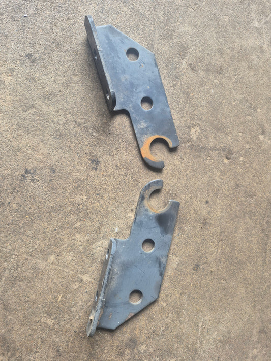 RH & LH Hood Bracket M92958 John Deere 265 Tractor