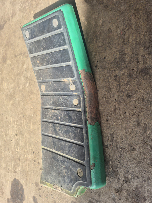 RH Foot Rest M70878 John Deere 265 Tractor