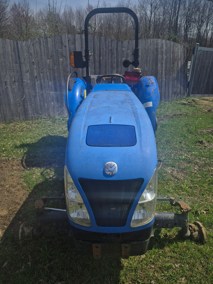 New Holland T4020 Tractor - Dismantled For Parts