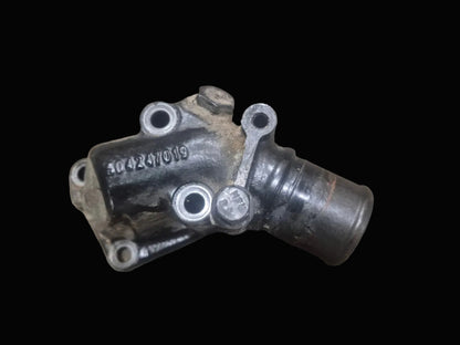 Thermostat Housing 504221036 New Holland T4020 T4020V T4030 T4030F T4030N T4030V T4040F T4040N T4040V TD4040F TD5010 TD5020 TD5030 TK4020F TK4030V
