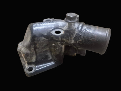 Thermostat Housing 504221036 New Holland T4020 T4020V T4030 T4030F T4030N T4030V T4040F T4040N T4040V TD4040F TD5010 TD5020 TD5030 TK4020F TK4030V