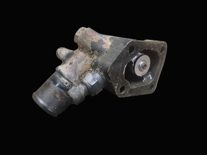 Thermostat Housing 504221036 New Holland T4020 T4020V T4030 T4030F T4030N T4030V T4040F T4040N T4040V TD4040F TD5010 TD5020 TD5030 TK4020F TK4030V