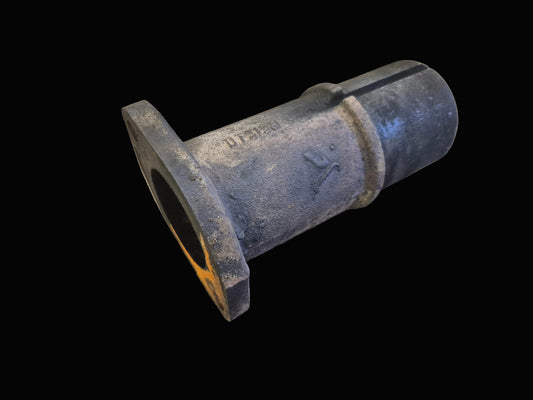 Exhaust Manifold Adapter D73198 CASE 480 B/C/D, 580 B/C/D, 350, 430, 470, 530, 570, 630, 310G, 350/B, 450/B, 1835, 1845, 584, 585, 586