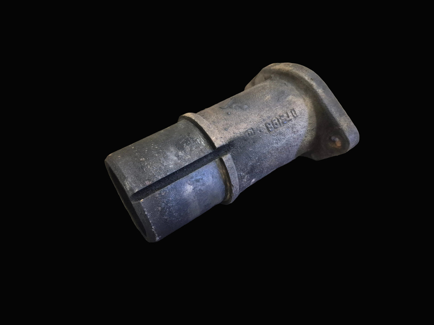 Exhaust Manifold Adapter D73198 CASE 480 B/C/D, 580 B/C/D, 350, 430, 470, 530, 570, 630, 310G, 350/B, 450/B, 1835, 1845, 584, 585, 586