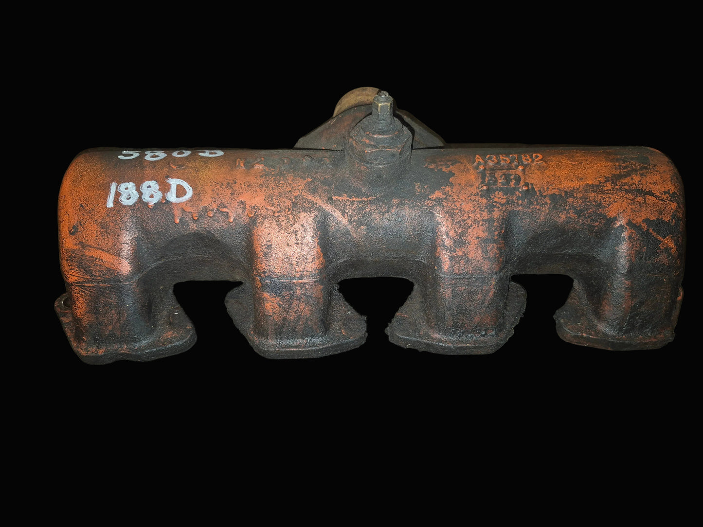 Intake Manifold A35782 A37098 CASE 188D 1700 310F 310G 350 420C 430CK 450 480B 480CK 500 530CK 580 580B W5A