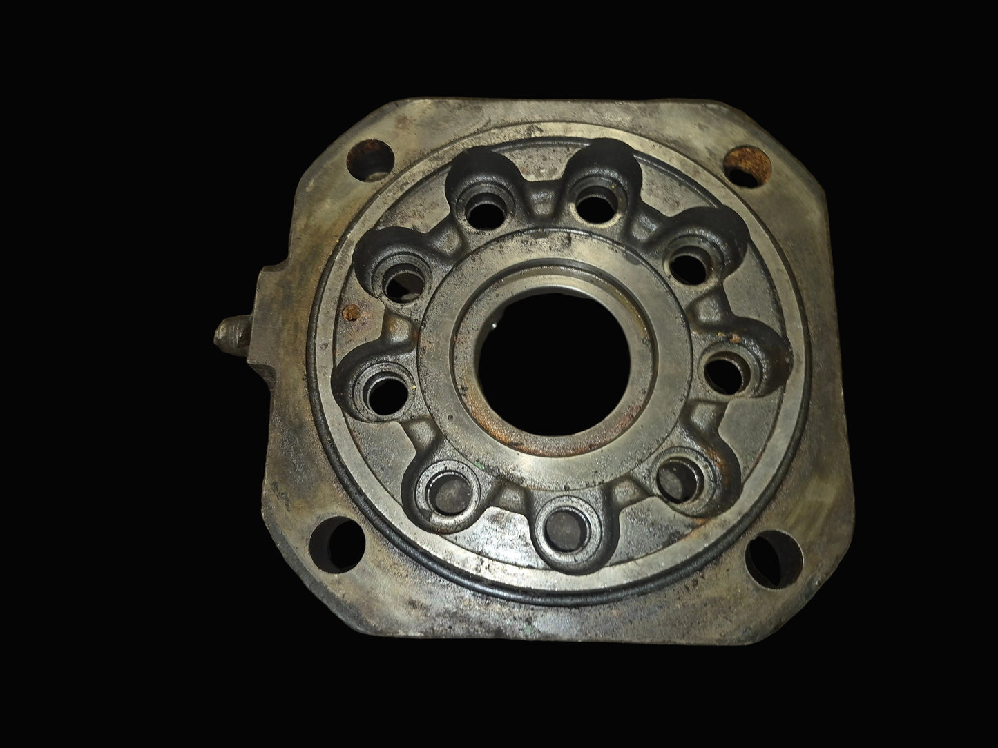 Drive Motor Housing 6668085 Eaton 1570003003 Bobcat 863