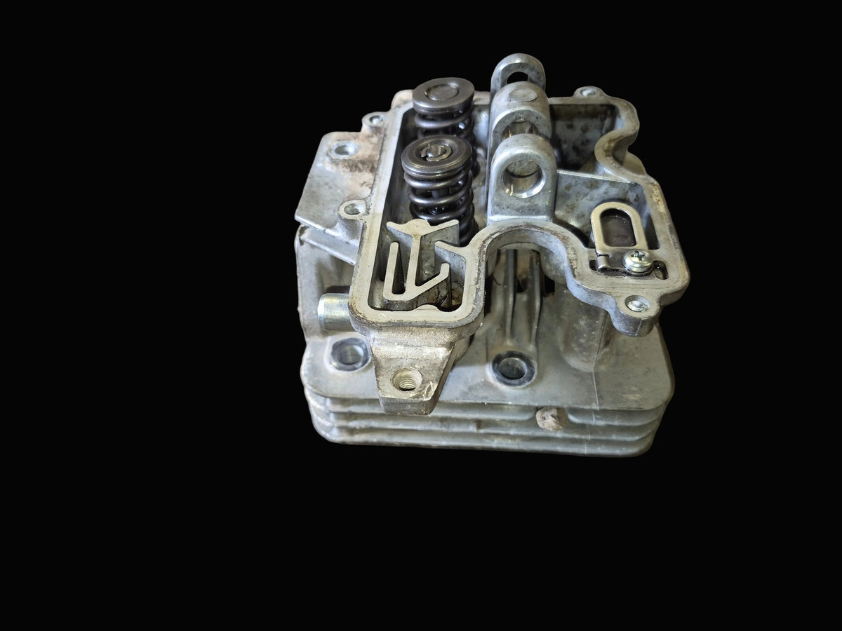 Cylinder Head AM109087 John Deere 265