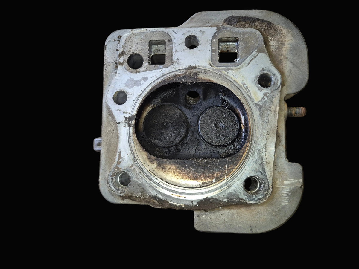 Cylinder Head AM109087 John Deere 265