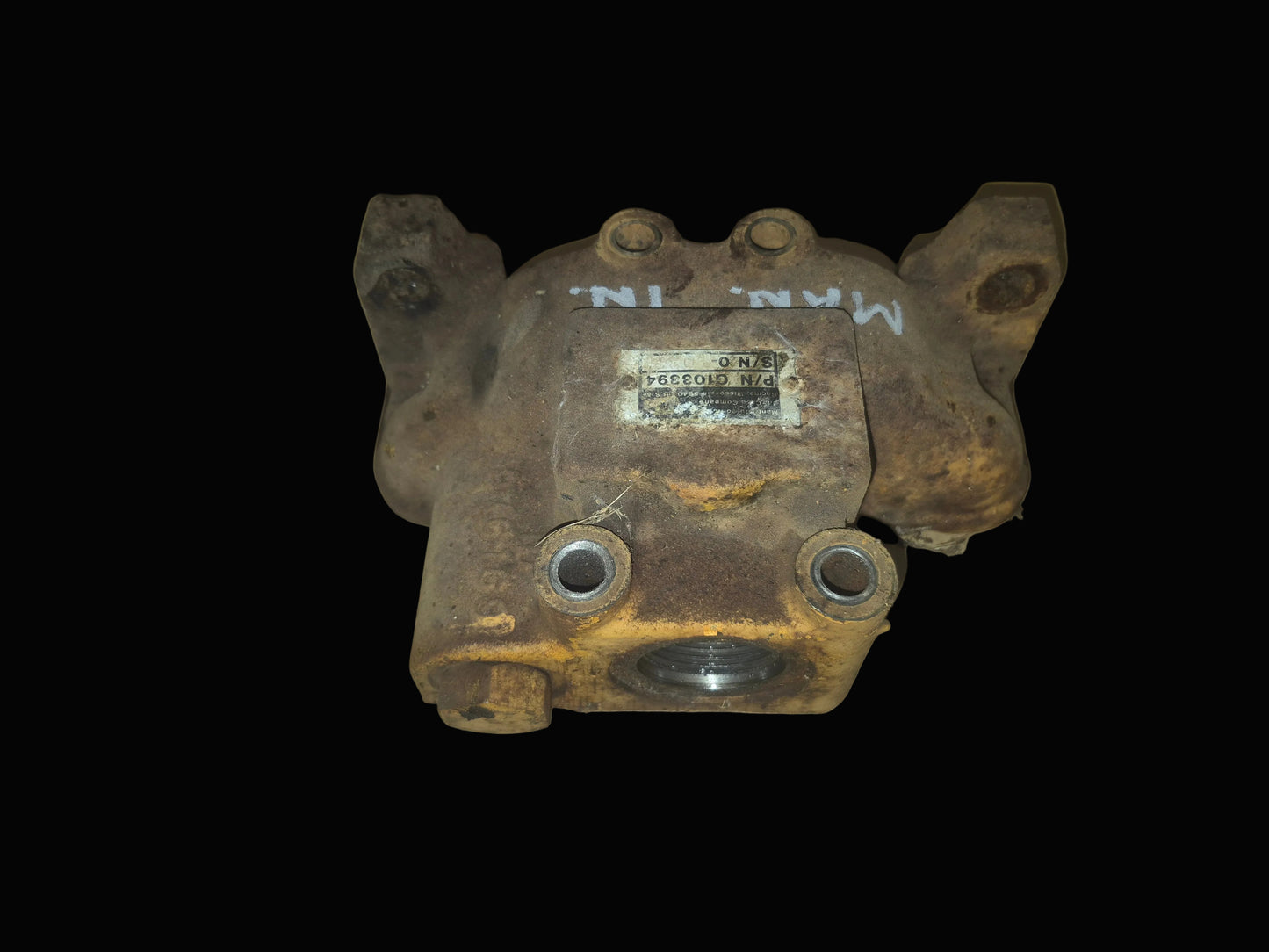 Hydraulic Manifold Inlet G33102 CASE 480D