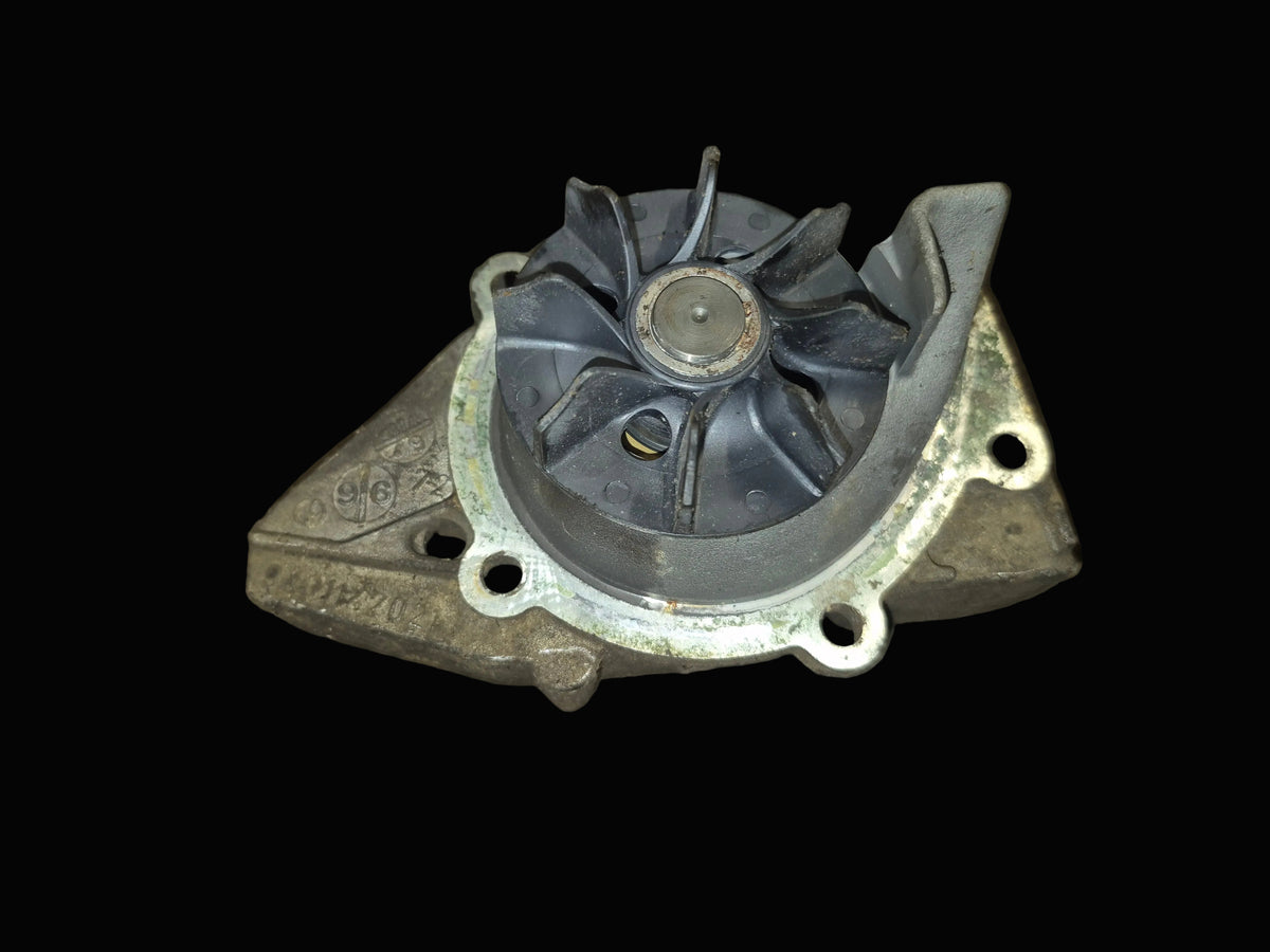 Water Pump 6667231 Bobcat 751