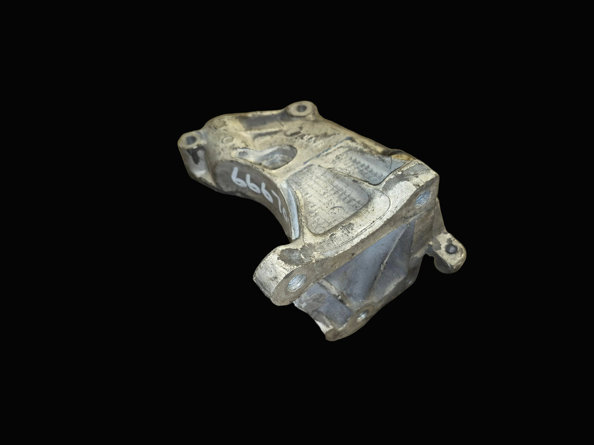 Engine Bracket 6667070 Bobcat 751