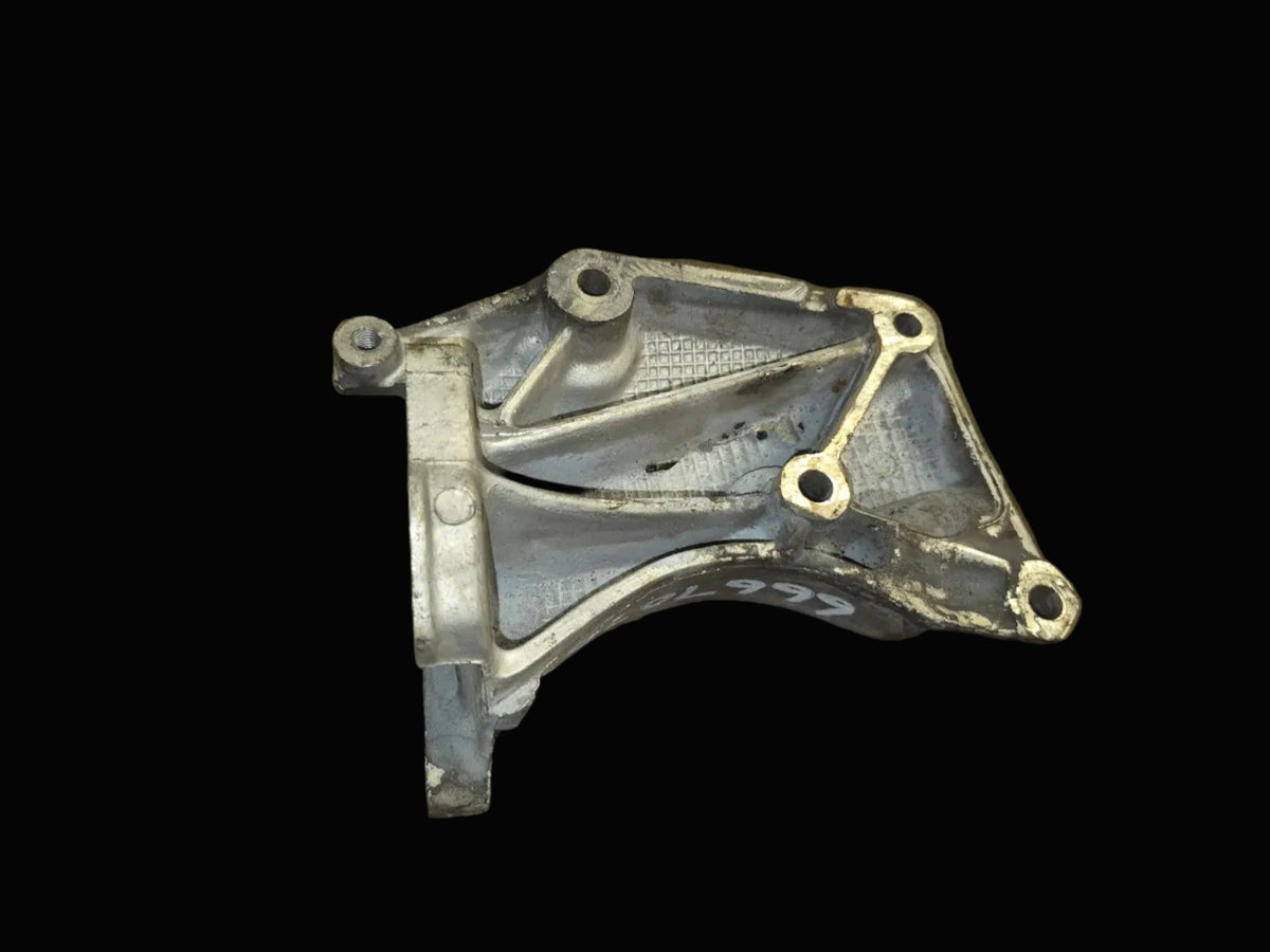 Engine Bracket 6667070 Bobcat 751