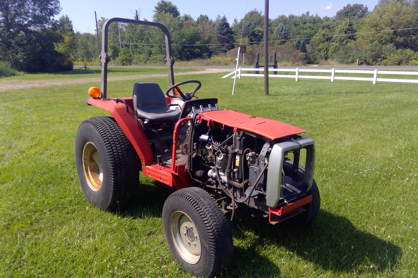 Massey Ferguson 1240 Tractor - Dismantled For Parts